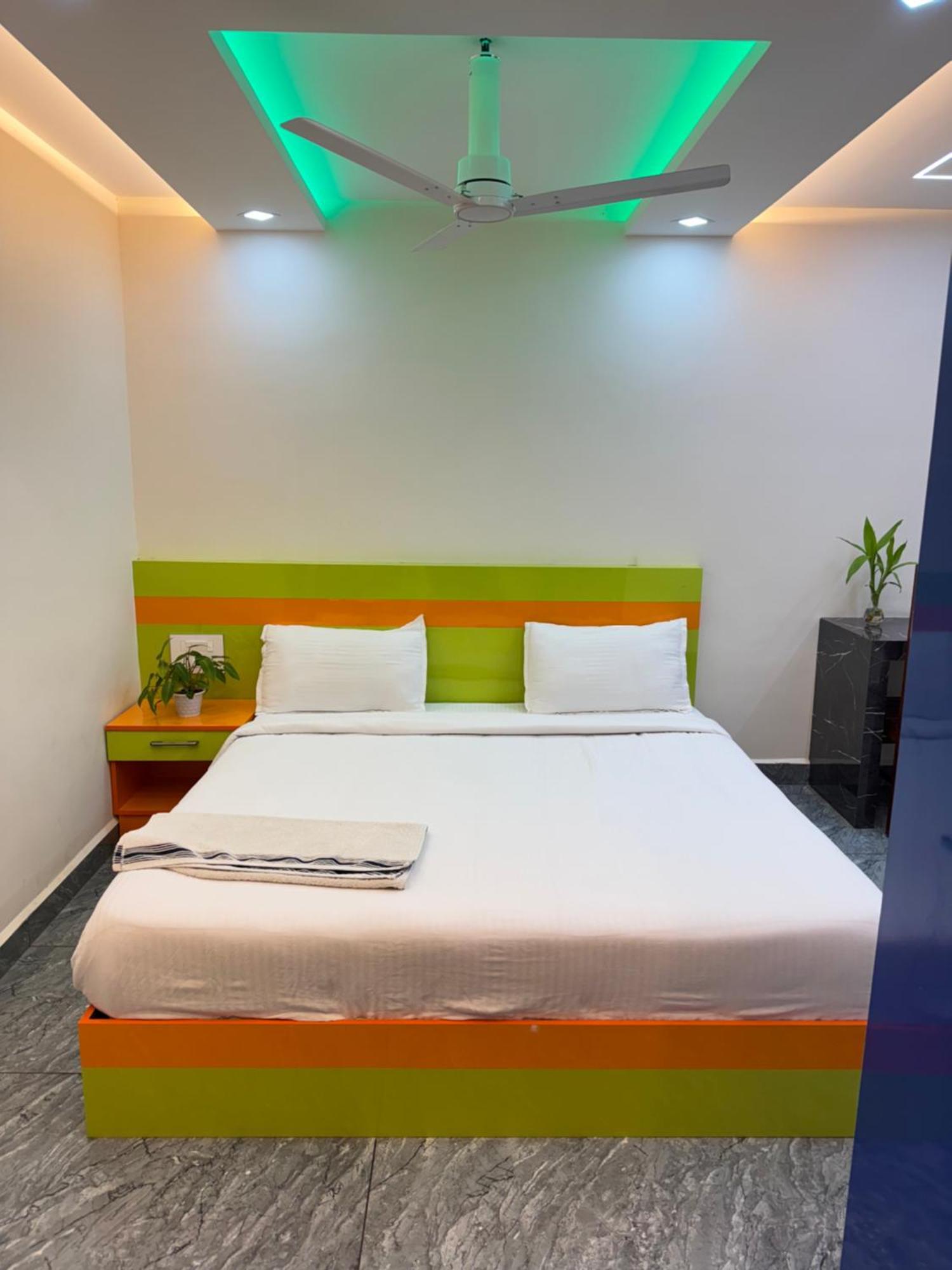 Hotel Krishnakripa Premium Residency Kochi Exterior foto